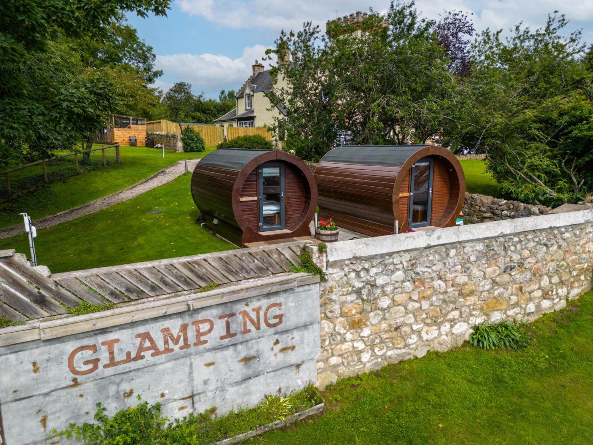 ホテル Delny Glamping And Farm Animals インヴァーゴードン エクステリア 写真