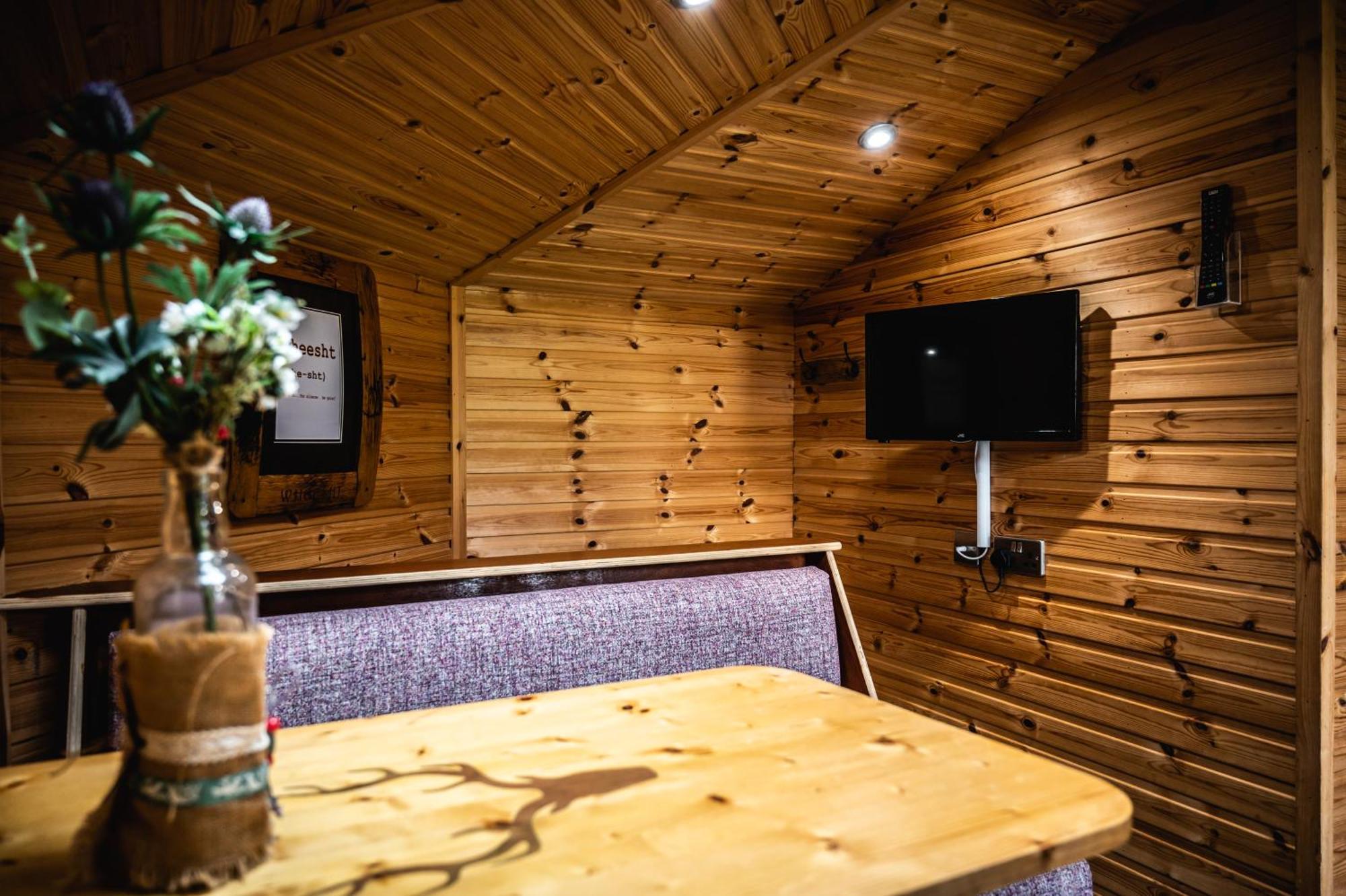 ホテル Delny Glamping And Farm Animals インヴァーゴードン エクステリア 写真